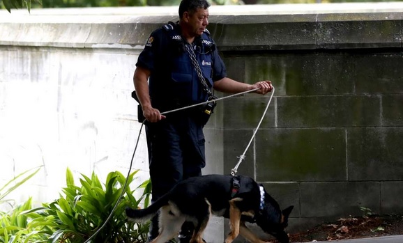 Polisi Australia Geledah 2 Rumah yang Terkait dengan Teroris Pembantai Muslim di Selandia Baru